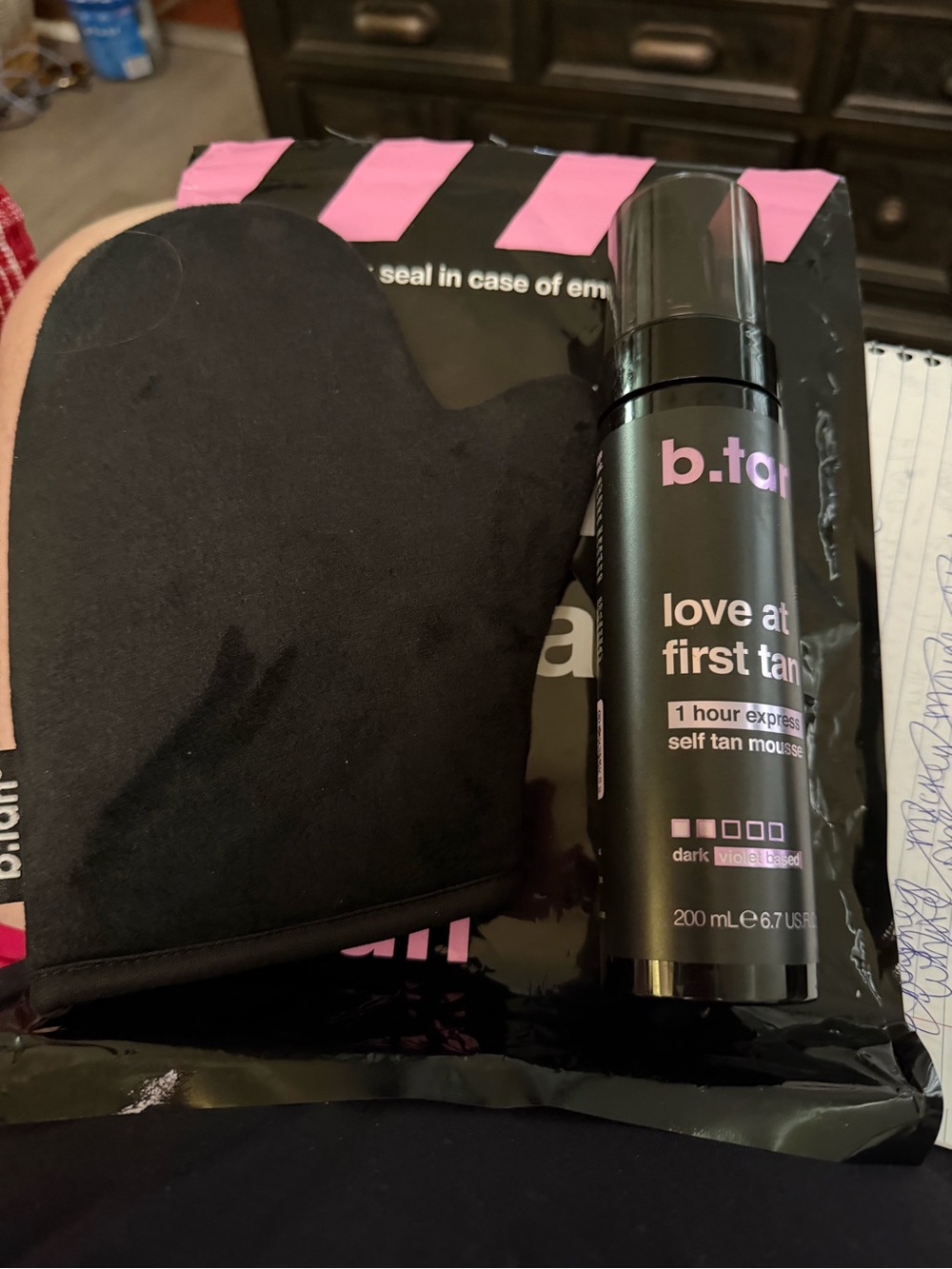 NWT b.tan Love at first tan 1 hour express self tanner and mitt set